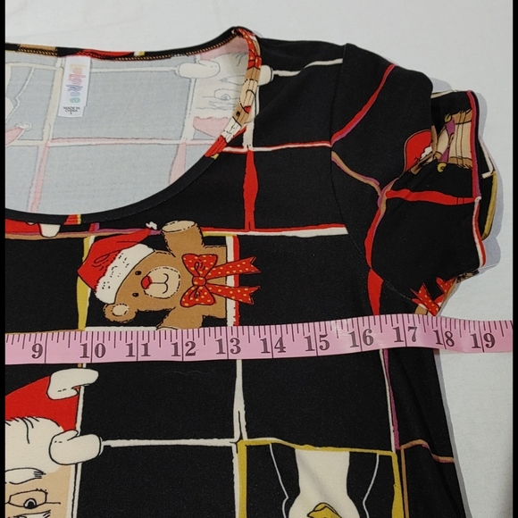 LuLaRoe Holiday Classic Tee - Picture 6 of 7